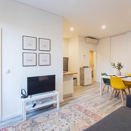 Seaside 1Br Flat W/ Ac In Matosinhos By Lovelystay Екстер'єр фото