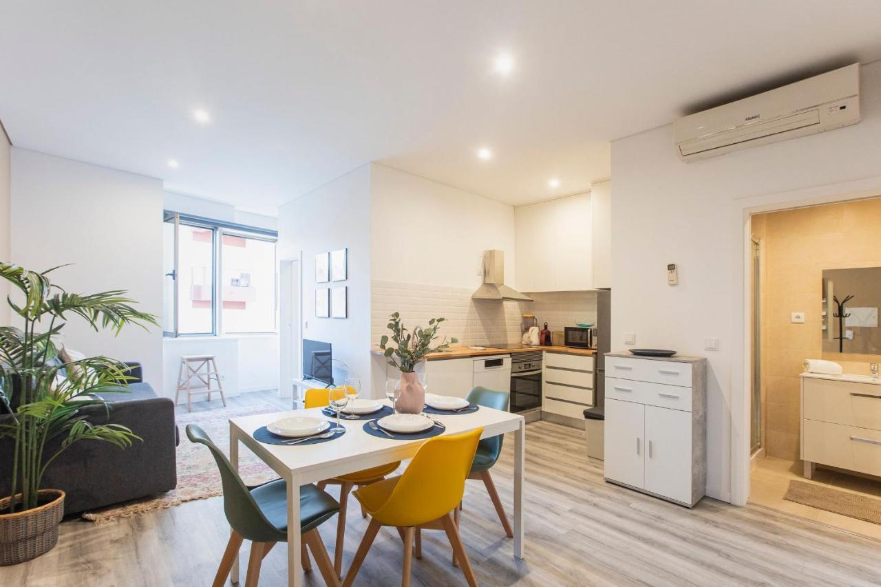 Seaside 1Br Flat W/ Ac In Matosinhos By Lovelystay Екстер'єр фото